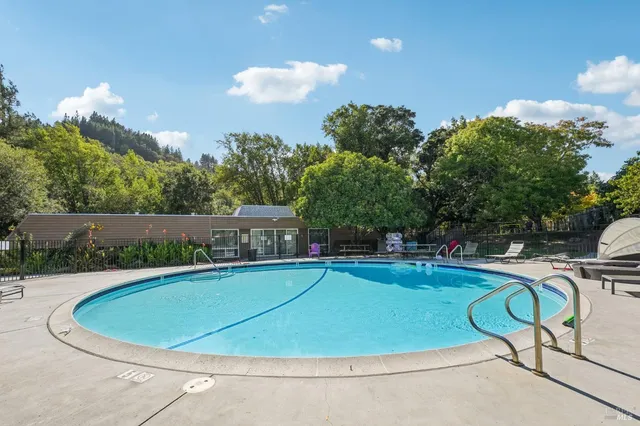 $949,000 | 32 Glen Drive, Fairfax, CA 94930