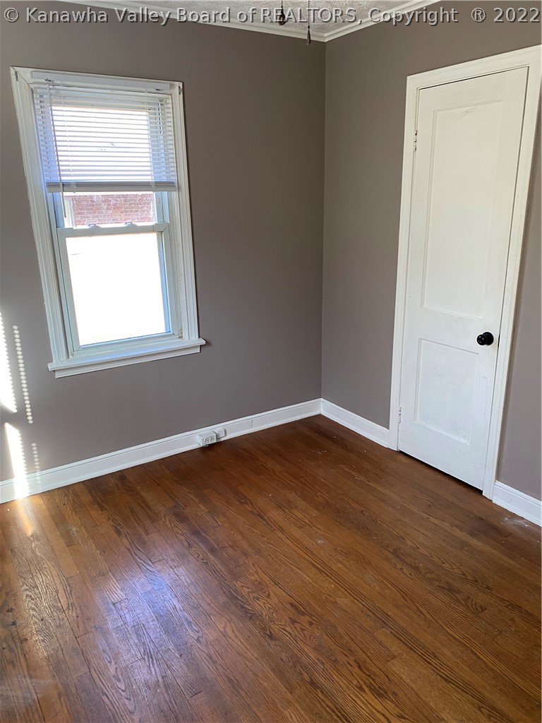 5035 Elk River Road South Elkview, WV 25071 - Photo 10 of 18 Gallery Image 10