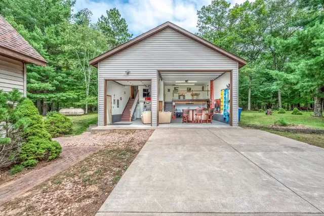 $385,500 | 28994 Hanscom Lake Trail Way, Danbury, WI 54830