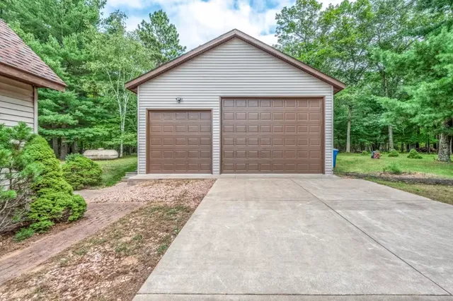 $385,500 | 28994 Hanscom Lake Trail Way, Danbury, WI 54830