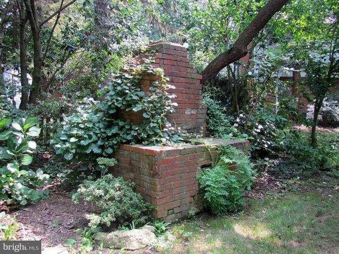 212 Buxton Road Falls Church, VA 22046 - Photo 23 of 24 Exterior #5