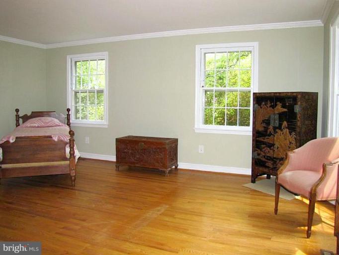 212 Buxton Road Falls Church, VA 22046 - Photo 8 of 24 Master Bedroom