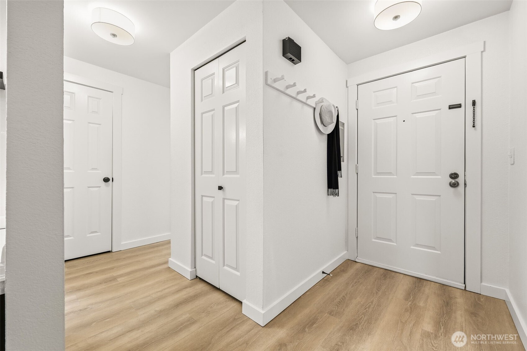 1809 North 107th Street, Unit 3203 Seattle, WA 98133 - Photo 5 of 27