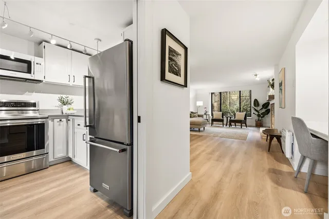 $460,000 | 1809 North 107th Street, Unit 3203, Seattle, WA 98133