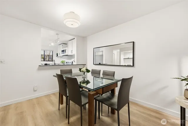 $460,000 | 1809 North 107th Street, Unit 3203, Seattle, WA 98133