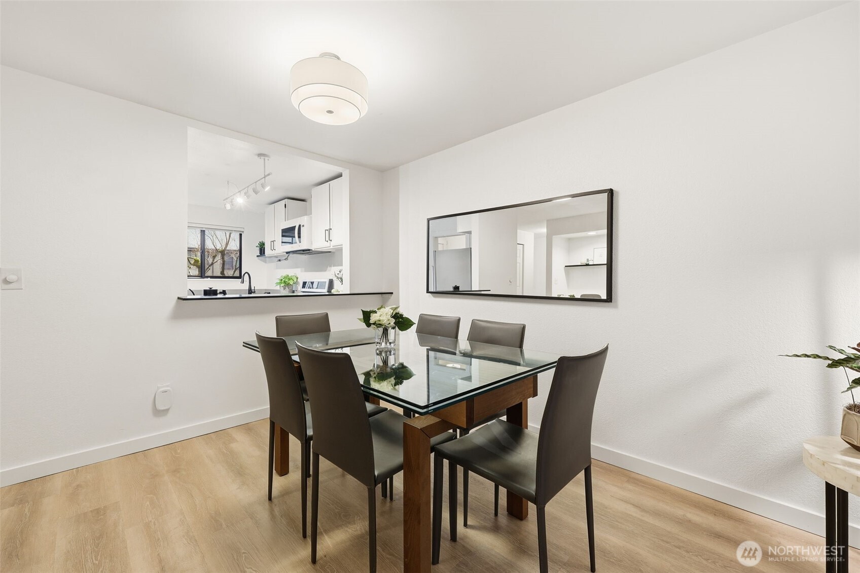 1809 North 107th Street, Unit 3203 Seattle, WA 98133 - Photo 9 of 27