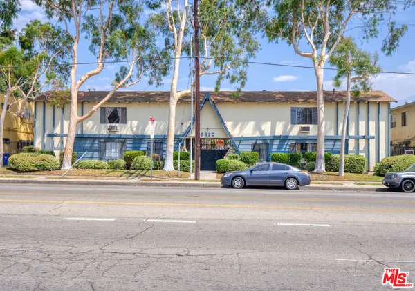 $288,000 | 8520 Sunland Boulevard, Unit 11, Sun Valley, CA 91352