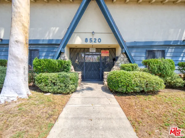 $288,000 | 8520 Sunland Boulevard, Unit 11, Sun Valley, CA 91352