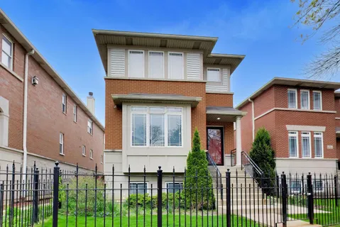 $899,000 | 4856 South Cornell Avenue, Chicago, IL 60615