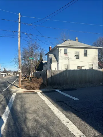 $1,895 | 532 Post Road, Warwick, RI 02888