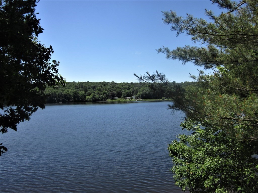 73 Cubles Drive Brimfield, MA 01010 - Photo 16 of 33