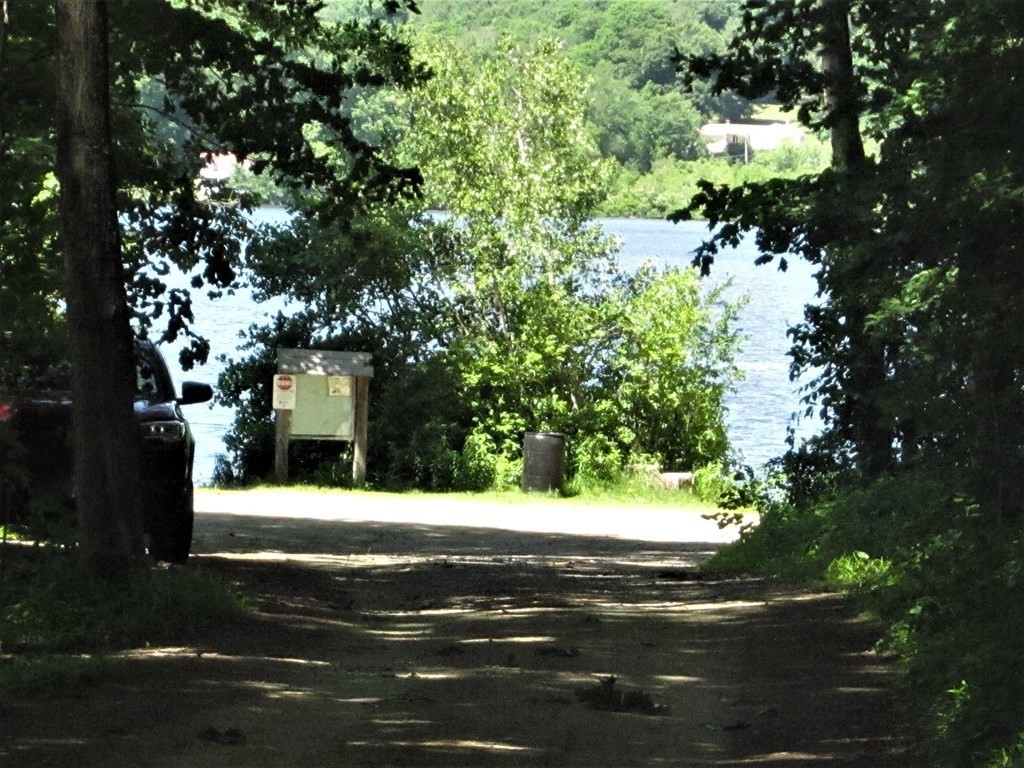 73 Cubles Drive Brimfield, MA 01010 - Photo 32 of 33