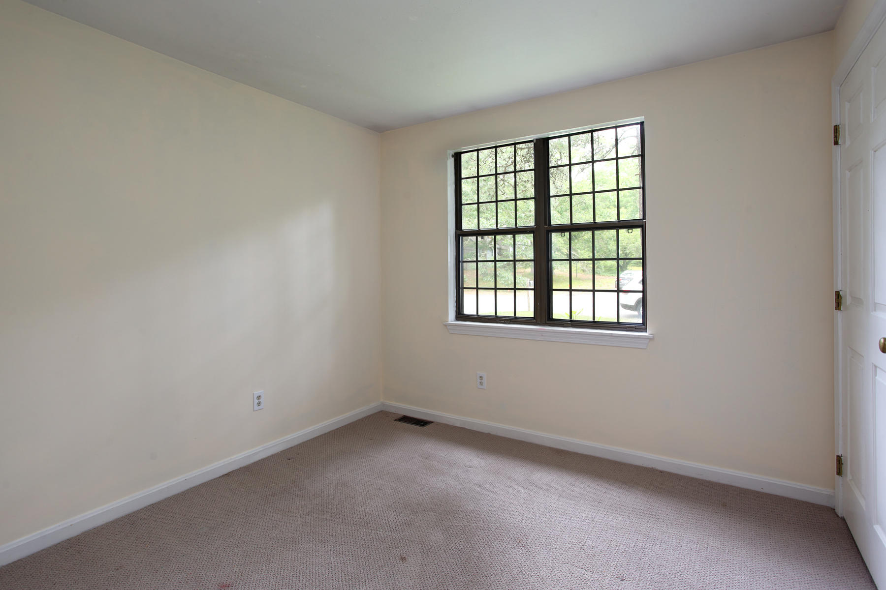 211 Oldham Road Osterville, MA 02655 - Photo 15 of 26 Bedroom 3