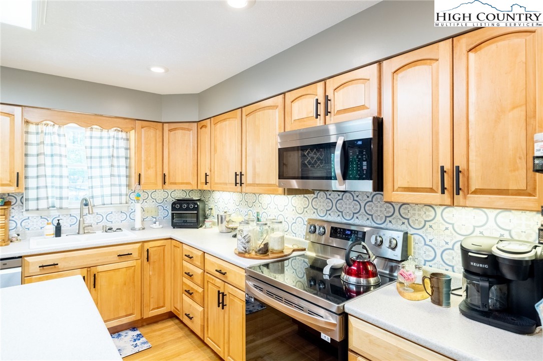 866 Rivers Edge Road Sparta, NC 28675 - Photo 13 of 50 Gallery Image 13
