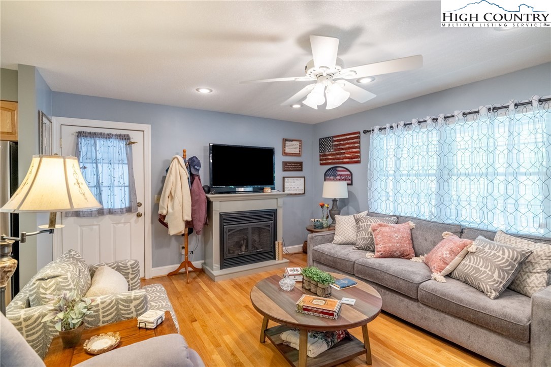 866 Rivers Edge Road Sparta, NC 28675 - Photo 8 of 50 Gallery Image 8