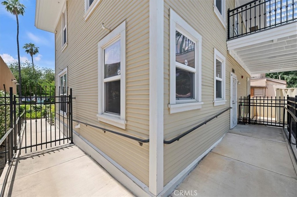3845 Tenth Street Riverside, CA 92501 - Photo 39 of 45 a view of a porch with a bench