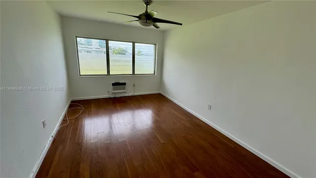 $1,975 | 7921 East Drive, Unit 17, North Bay Village, FL 33141