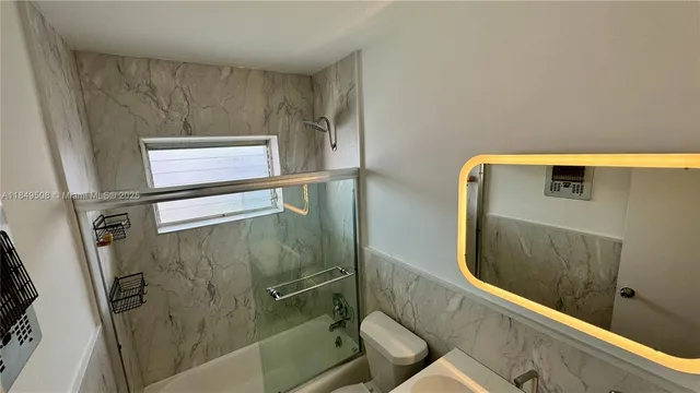 $1,975 | 7921 East Drive, Unit 17, North Bay Village, FL 33141