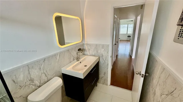 $1,975 | 7921 East Drive, Unit 17, North Bay Village, FL 33141