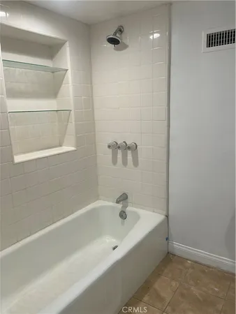$2,100 | 29392 Lakeview Drive, Cedar Glen, CA 92321
