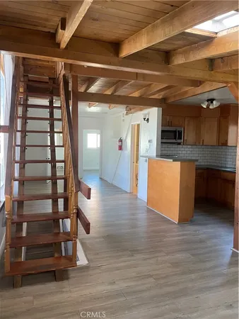 $2,300 | 29392 Lakeview Drive, Cedar Glen, CA 92321