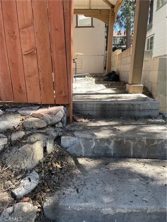 $2,100 | 29392 Lakeview Drive, Cedar Glen, CA 92321