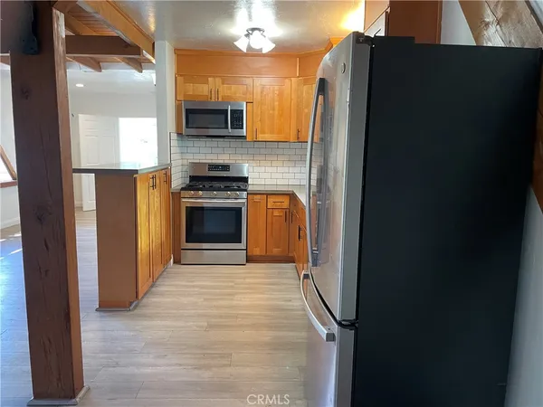 $2,300 | 29392 Lakeview Drive, Cedar Glen, CA 92321