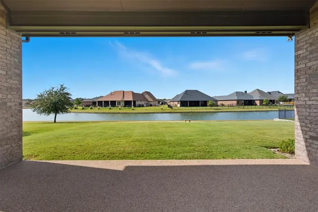 $585,000 | 6627 Pinehurst Drive, Granbury, TX 76049