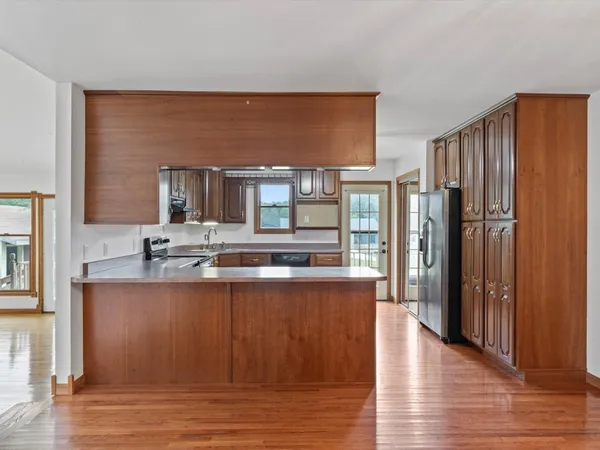 $499,000 | 1610 Wisconsin Street, Le Claire, IA 52753