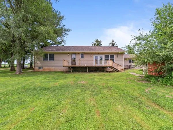 $499,000 | 1610 Wisconsin Street, Le Claire, IA 52753