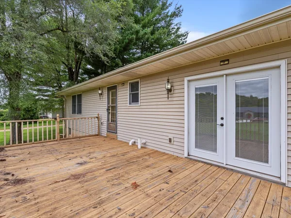$499,000 | 1610 Wisconsin Street, Le Claire, IA 52753