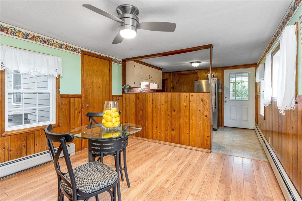 27 Jordan Street Springfield, MA 01129 - Photo 15 of 36