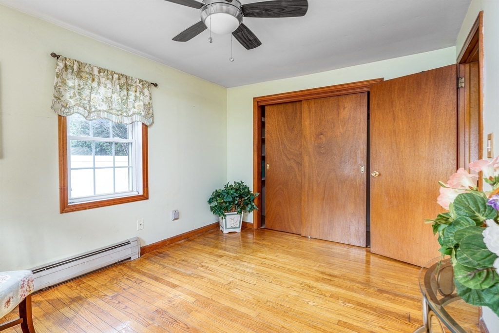 27 Jordan Street Springfield, MA 01129 - Photo 29 of 36