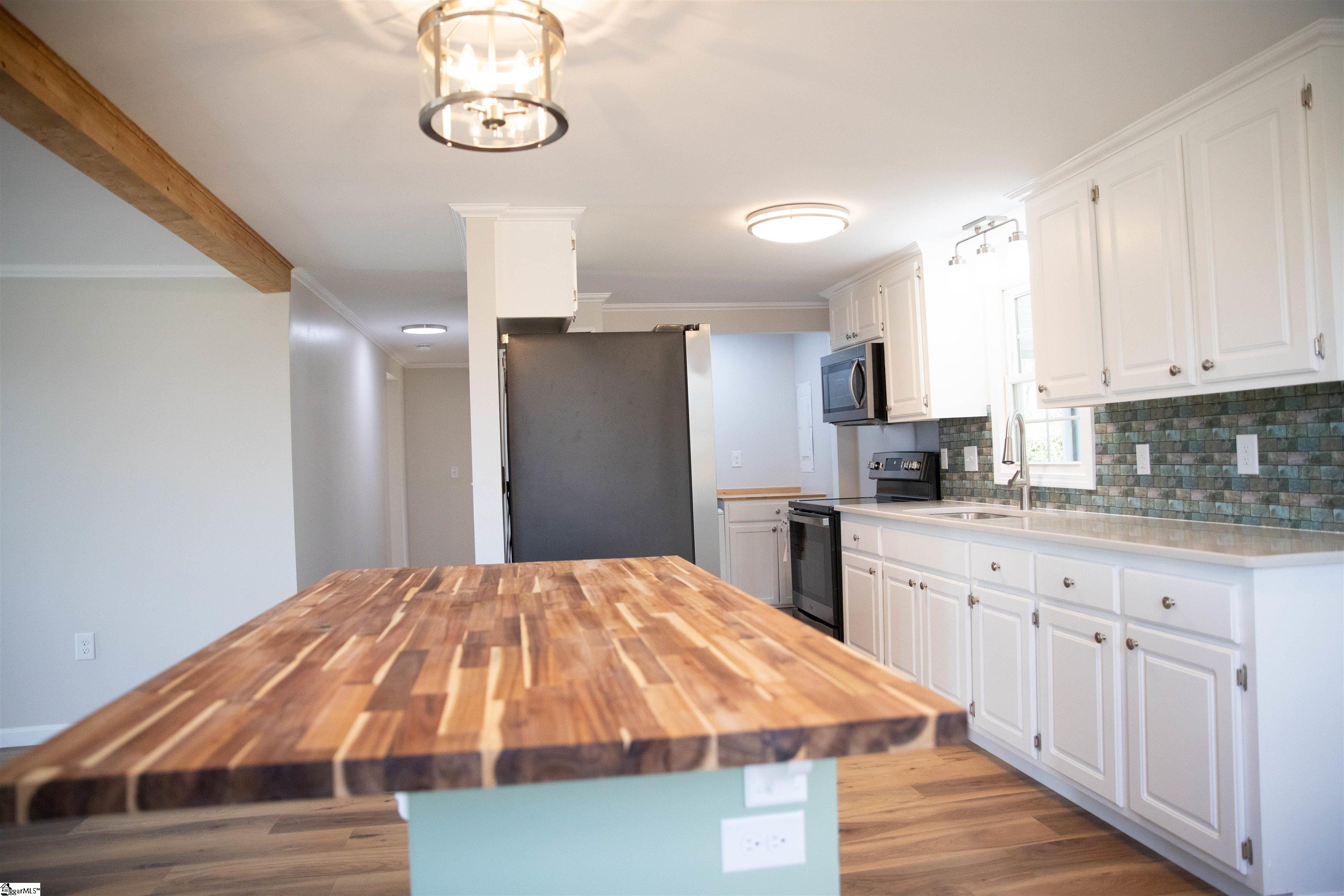 811 Hellams Street Fountain Inn, SC 29644 - Photo 13 of 34 Gallery Image 13