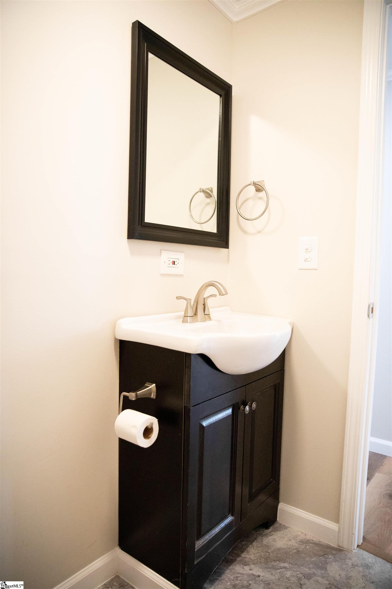 811 Hellams Street Fountain Inn, SC 29644 - Photo 25 of 34 Gallery Image 25