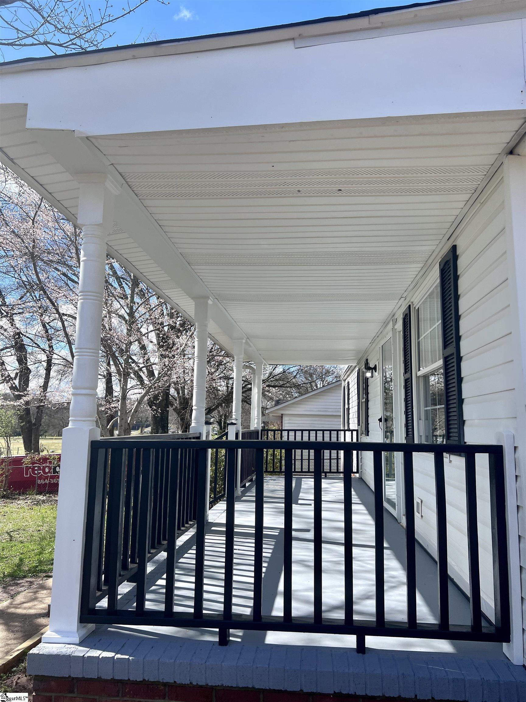 811 Hellams Street Fountain Inn, SC 29644 - Photo 3 of 34 Gallery Image 3