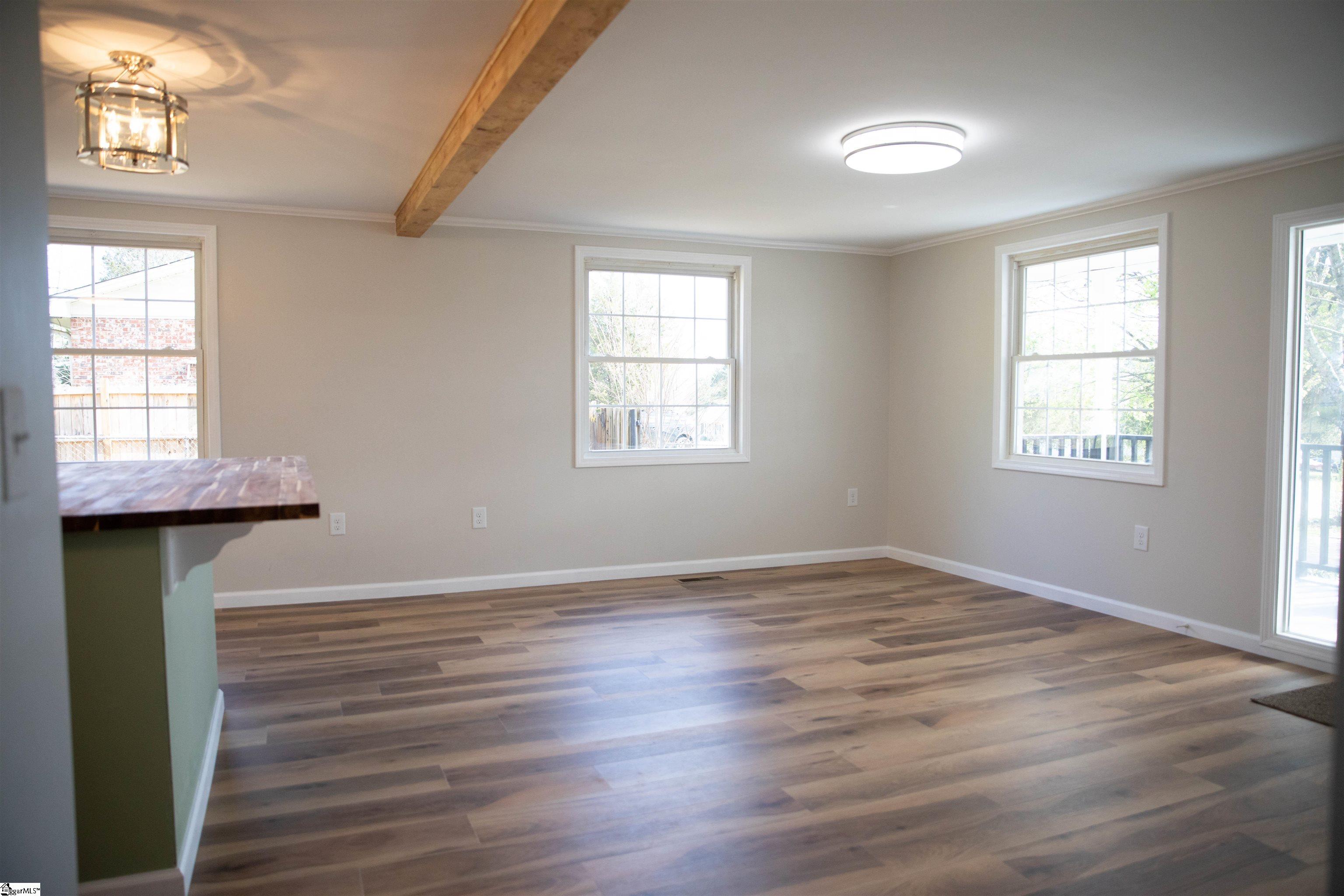 811 Hellams Street Fountain Inn, SC 29644 - Photo 7 of 34 Gallery Image 7