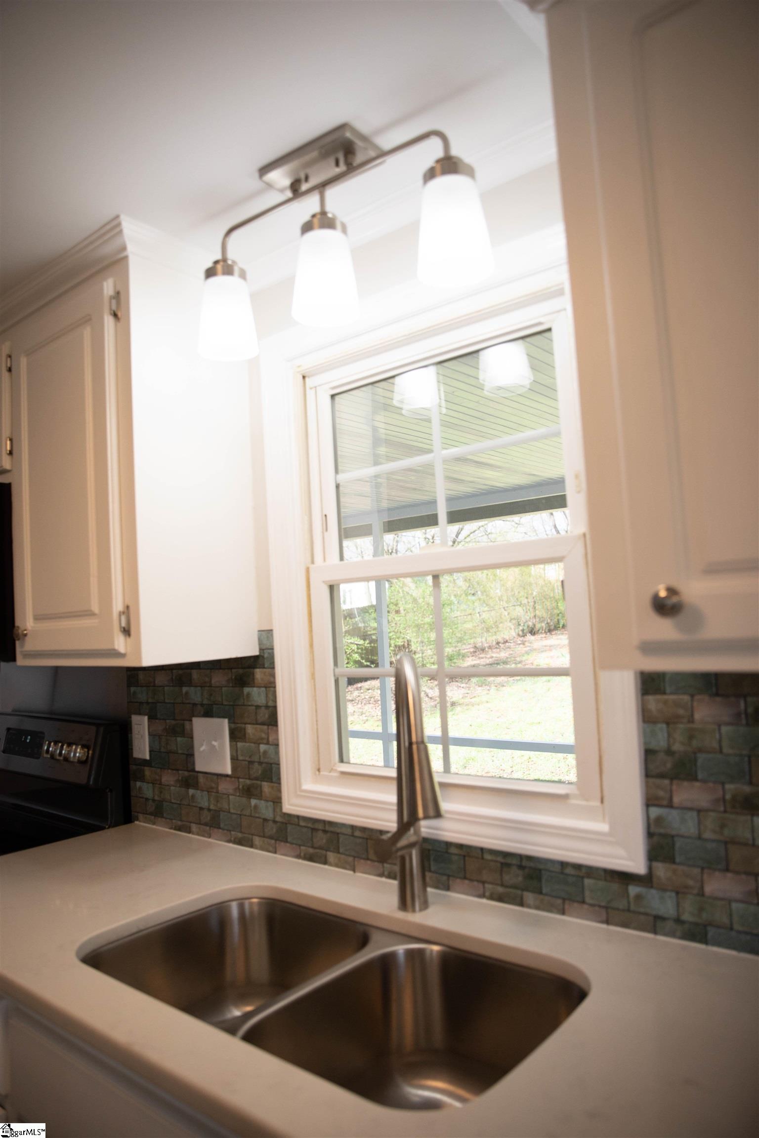 811 Hellams Street Fountain Inn, SC 29644 - Photo 10 of 34 Gallery Image 10