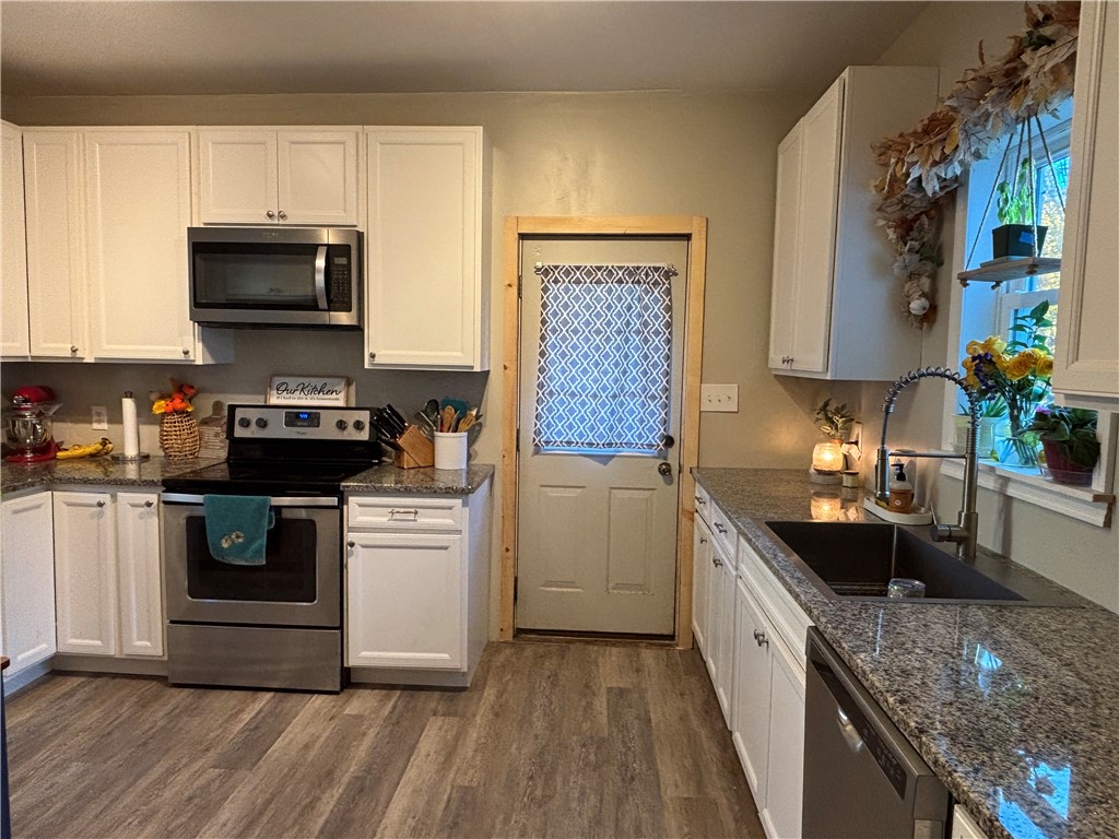 6 Division Street Schenevus, NY 12155 - Photo 2 of 22