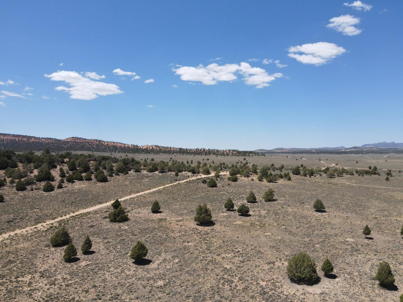 Parcel 15-0075-0240 Hatch, UT 84735 - Photo 5 of 7 5