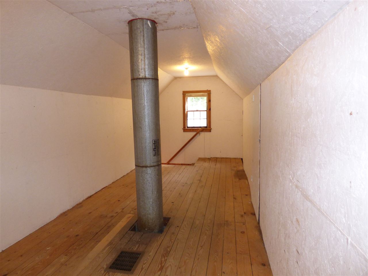 474 Chester Hill Road Grafton, VT 05146 - Photo 11 of 17 Gallery Image 11