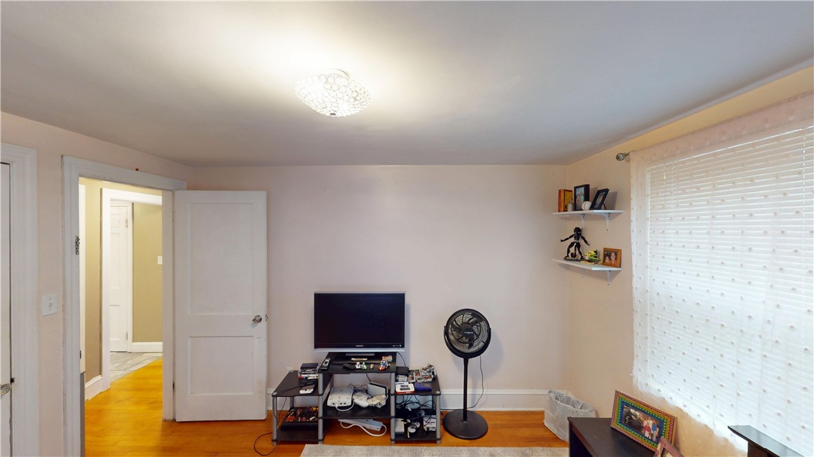 24 Annette Avenue Pawtucket, RI 02861 - Photo 29 of 47