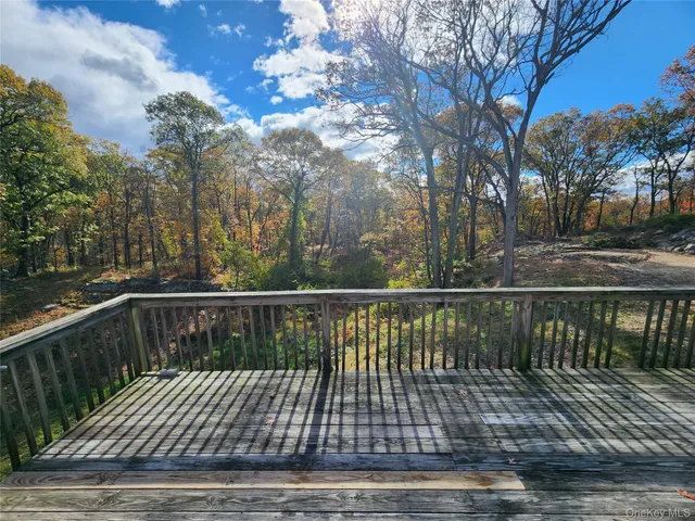 $355,000 | 39 Upland Drive, Garrison, NY 10524