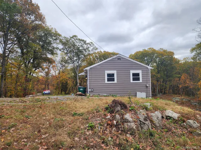 $355,000 | 39 Upland Drive, Garrison, NY 10524