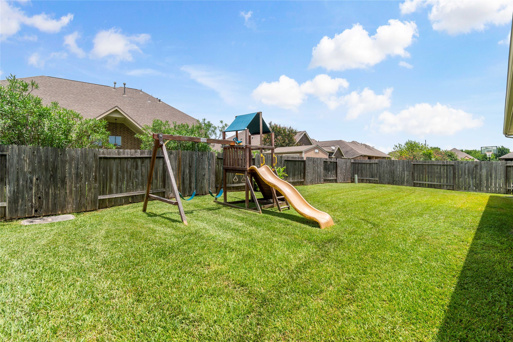 5307 Savannah Bend Lane Rosharon, TX 77583 - Photo 2 of 50