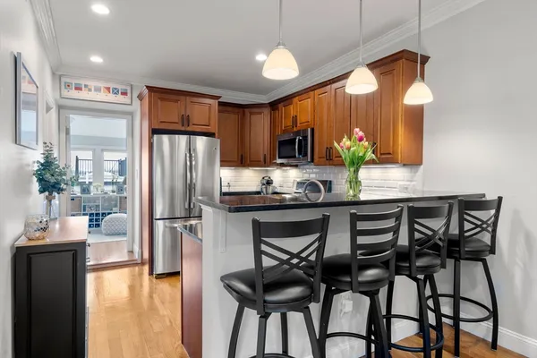 $3,300 | 695 East 8th Street, Unit 3, Boston, MA 02127