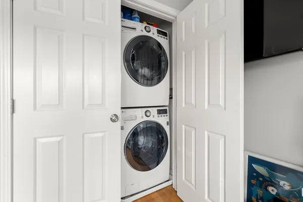 $3,300 | 695 East 8th Street, Unit 3, Boston, MA 02127