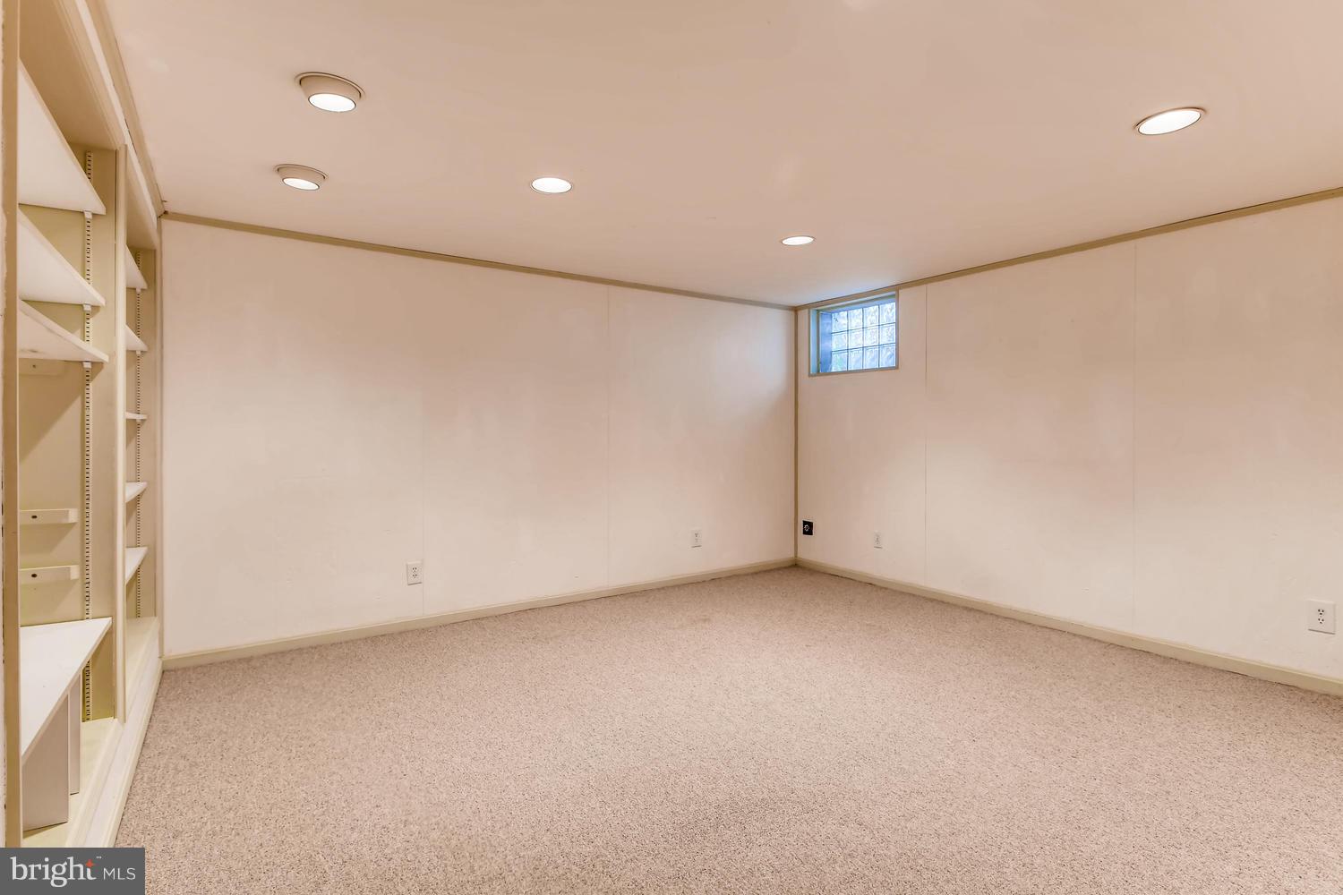 7013 Heathfield Road Baltimore, MD 21212 - Photo 20 of 33 a view of an empty room