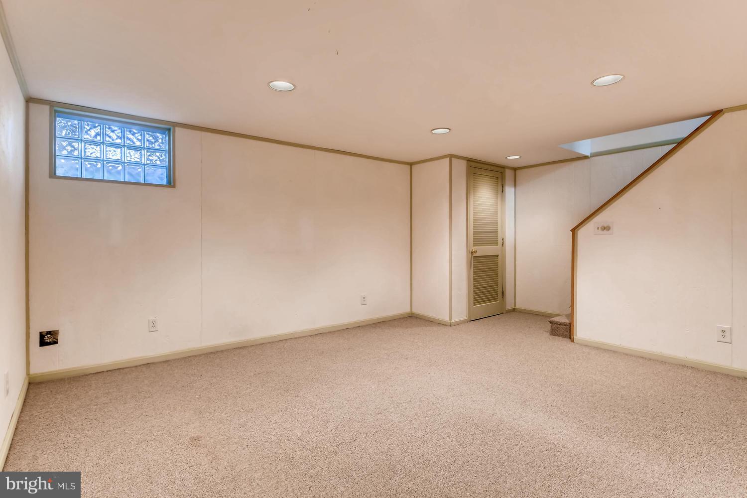 7013 Heathfield Road Baltimore, MD 21212 - Photo 21 of 33 a view of an empty room
