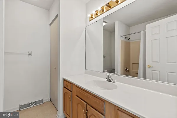 $410,000 | 116 Greenview Drive, Lancaster, PA 17601